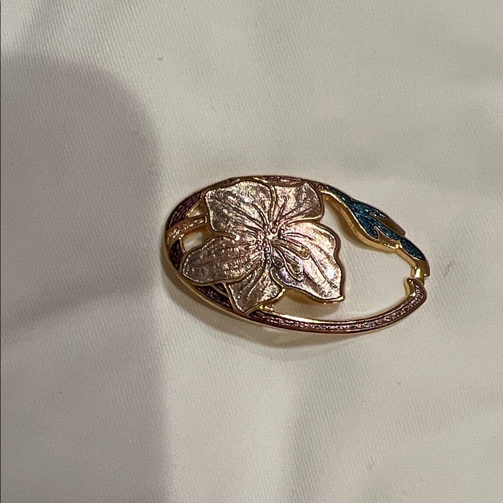 Vintage Goldtone Brooch